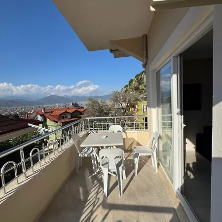 Deniz Ve Sehir Manzarali Lueks 2