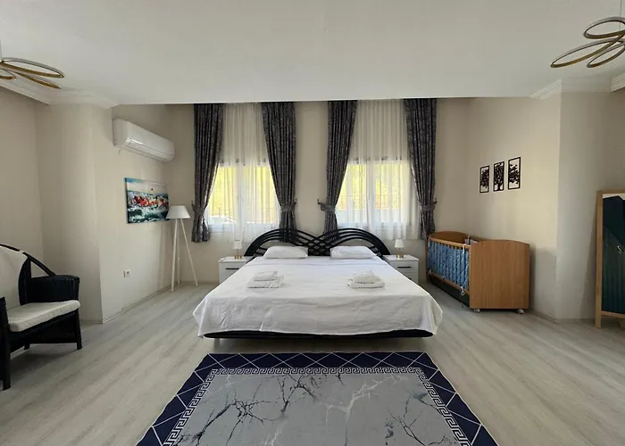 Deniz Ve Sehir Manzarali Lueks 2 Фетхие