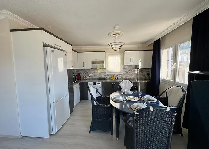 Deniz Ve Sehir Manzarali Lueks 2 * Фетхие