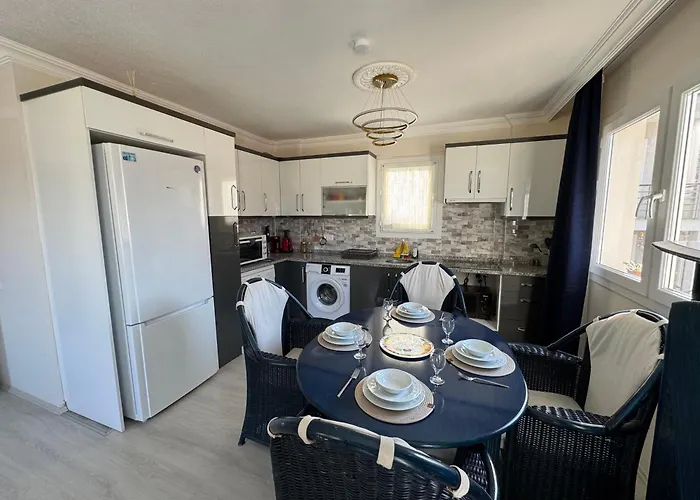 Апартаменты Deniz Ve Sehir Manzarali Lueks 2 Фетхие