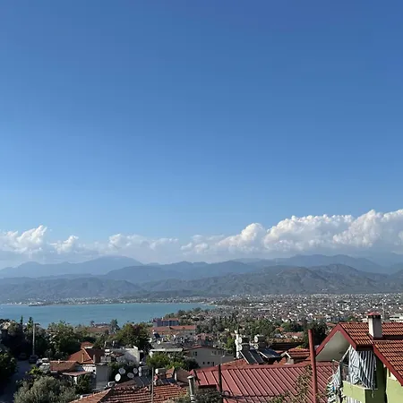 Deniz Ve Sehir Manzarali Lueks 2 *