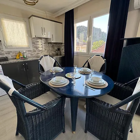 Deniz Ve Sehir Manzarali Lueks 2 Apartament