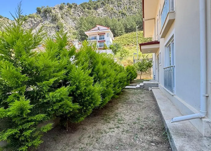 Deniz Ve Sehir Manzarali Lueks 2